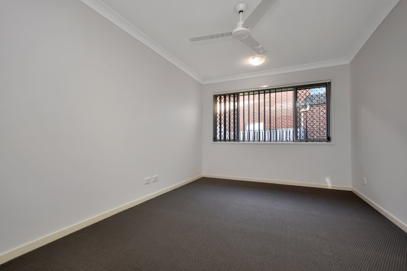 Photo - 13 Dryander Street, North Lakes QLD 4509 - Image 2