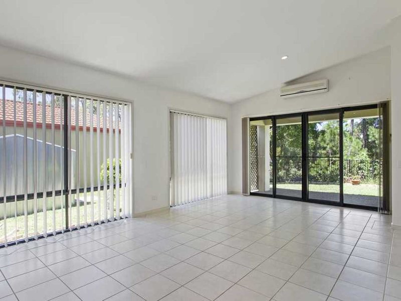 Photo - 13 Dunstan Drive, Robina QLD 4226 - Image 3