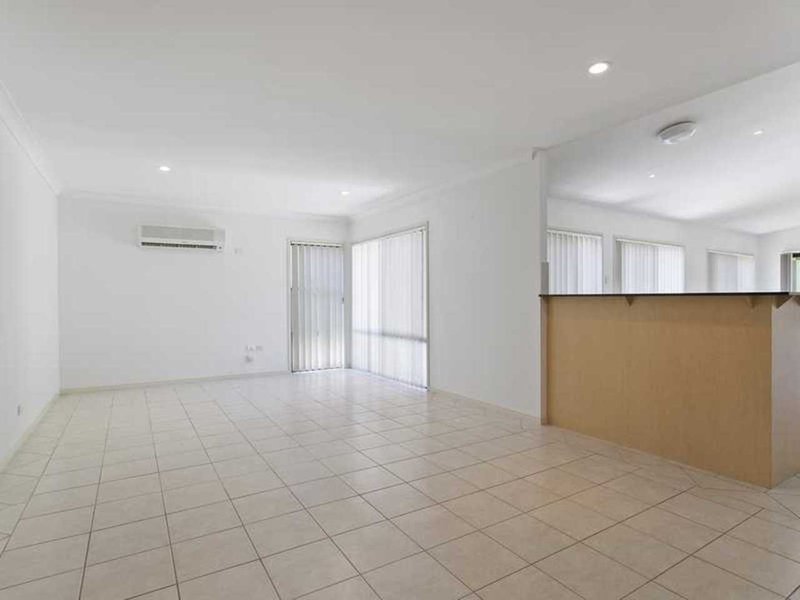 Photo - 13 Dunstan Drive, Robina QLD 4226 - Image 5