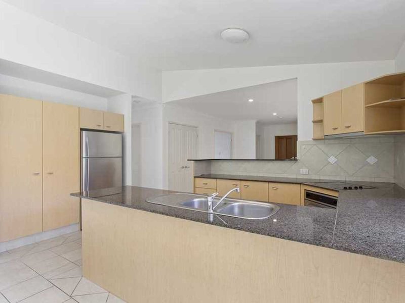 Photo - 13 Dunstan Drive, Robina QLD 4226 - Image 13