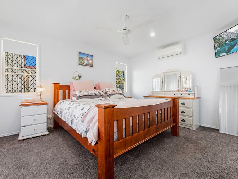 Photo - 13 Durham Court, Kawungan QLD 4655 - Image 11