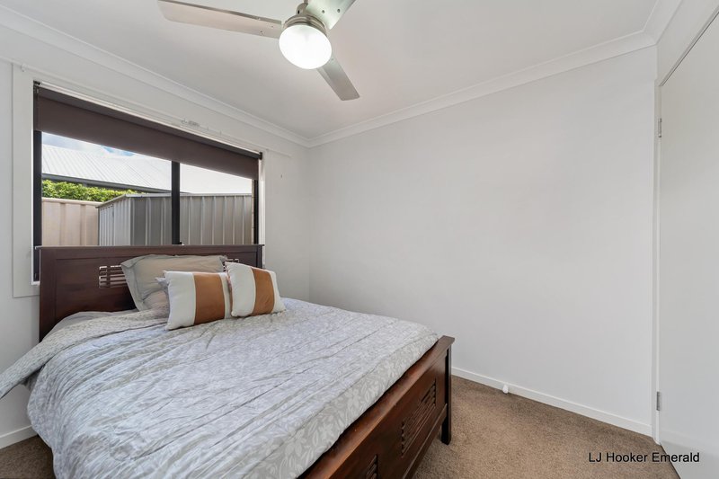 Photo - 1/3 Duroux Street, Emerald QLD 4720 - Image 8