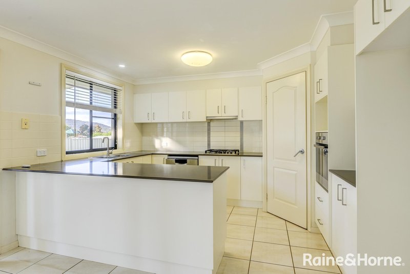 Photo - 13 Eagle Avenue, Tamworth NSW 2340 - Image 4