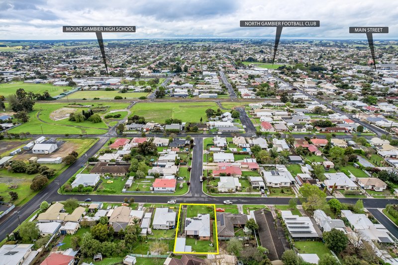 Photo - 13 Earl Street, Mount Gambier SA 5290 - Image 12