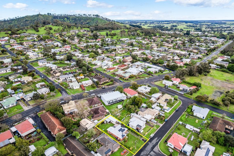 Photo - 13 Earl Street, Mount Gambier SA 5290 - Image 13