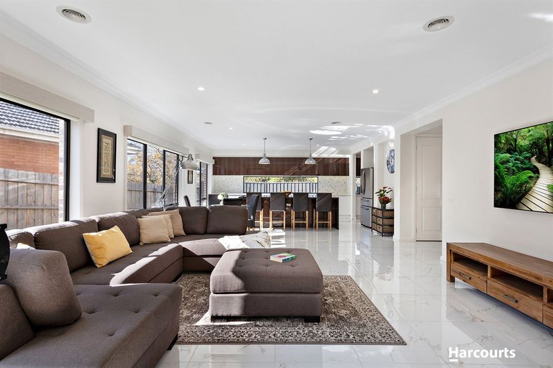 Photo - 13 Earls Court, Balwyn North VIC 3104 - Image 3