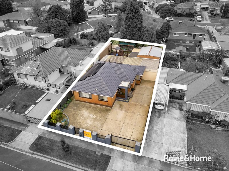 Photo - 13 Ebden Street, Noble Park North VIC 3174 - Image 11