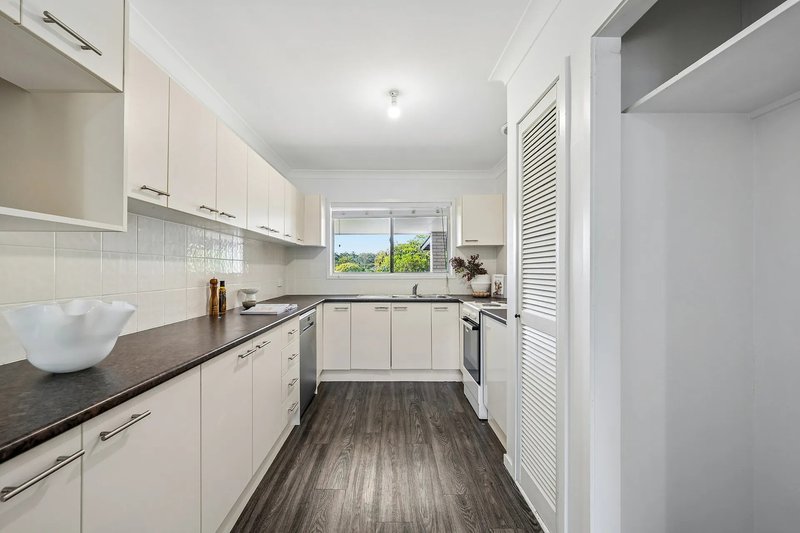 Photo - 13 Eccleston Street, Fig Tree Pocket QLD 4069 - Image 5