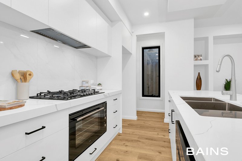Photo - 13 Echelon Road, Doreen VIC 3754 - Image 3