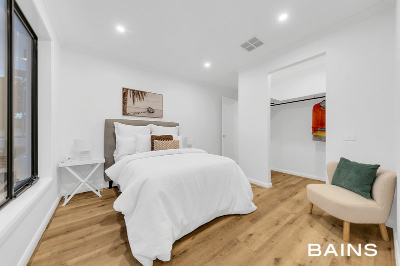 Photo - 13 Echelon Road, Doreen VIC 3754 - Image 8