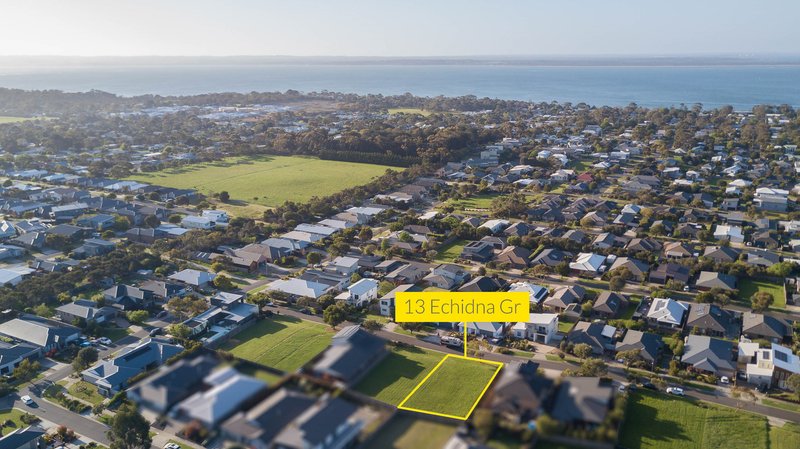 13 Echidna Grove, Cowes VIC 3922