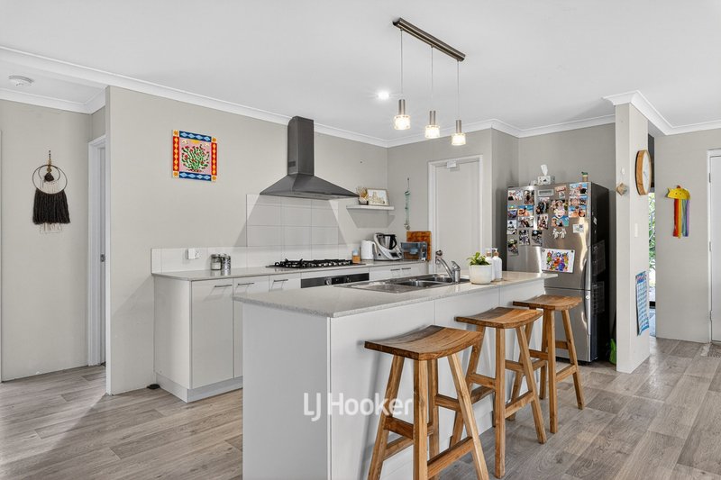 Photo - 13 Edenhope Road, Australind WA 6233 - Image 5