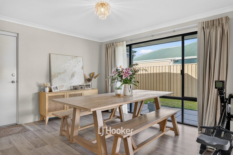 Photo - 13 Edenhope Road, Australind WA 6233 - Image 12