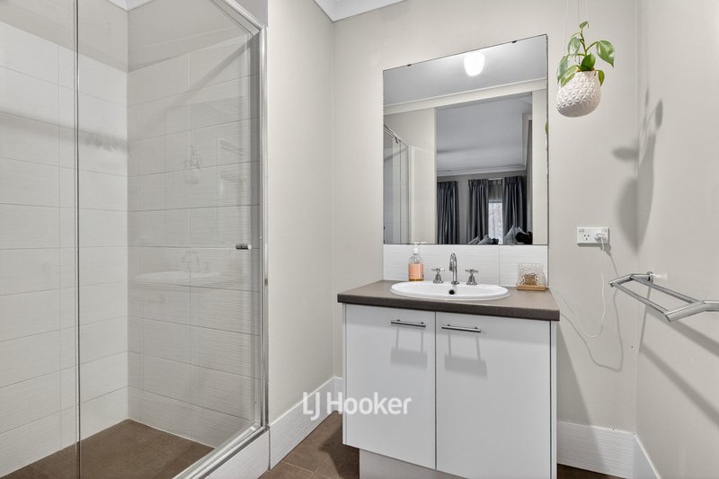 Photo - 13 Edenhope Road, Australind WA 6233 - Image 14