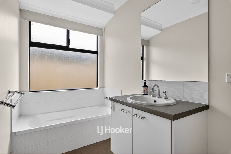 Photo - 13 Edenhope Road, Australind WA 6233 - Image 20