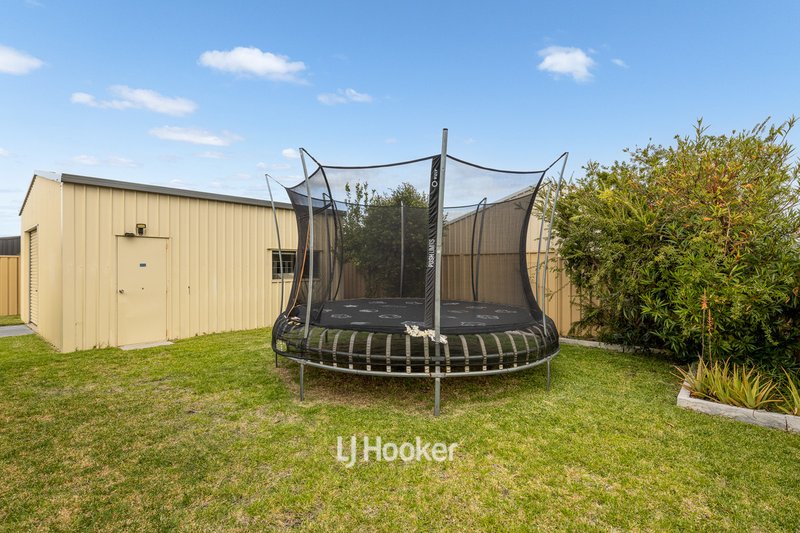 Photo - 13 Edenhope Road, Australind WA 6233 - Image 24