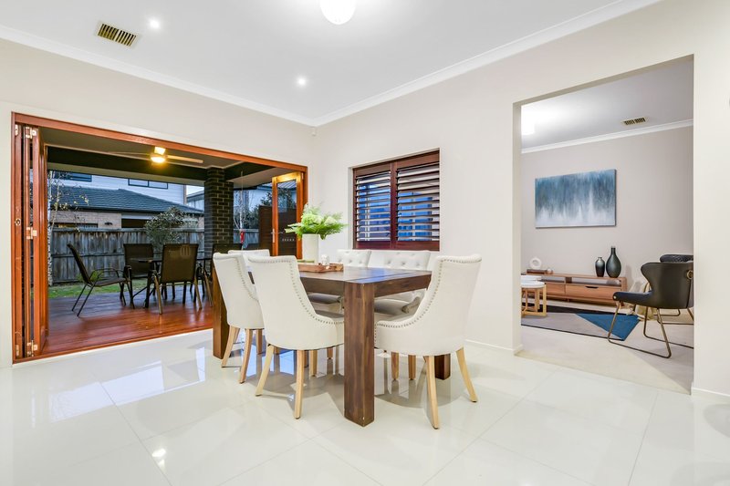 Photo - 13 Edgecomb Street, Keysborough VIC 3173 - Image 6