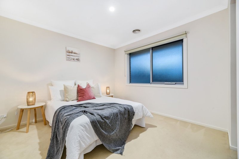 Photo - 13 Edgecomb Street, Keysborough VIC 3173 - Image 18