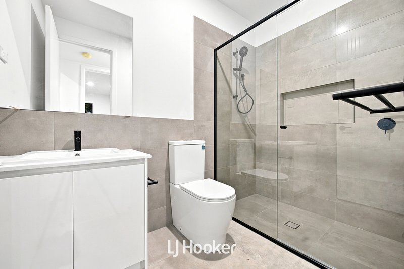 Photo - 1/3 Edinborough Street, Hallam VIC 3803 - Image 14