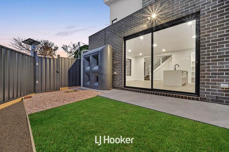 Photo - 1/3 Edinborough Street, Hallam VIC 3803 - Image 18