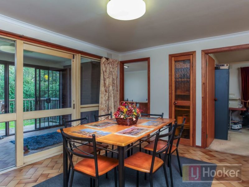 Photo - 13 Edinburgh Road, Bayswater VIC 3153 - Image 5