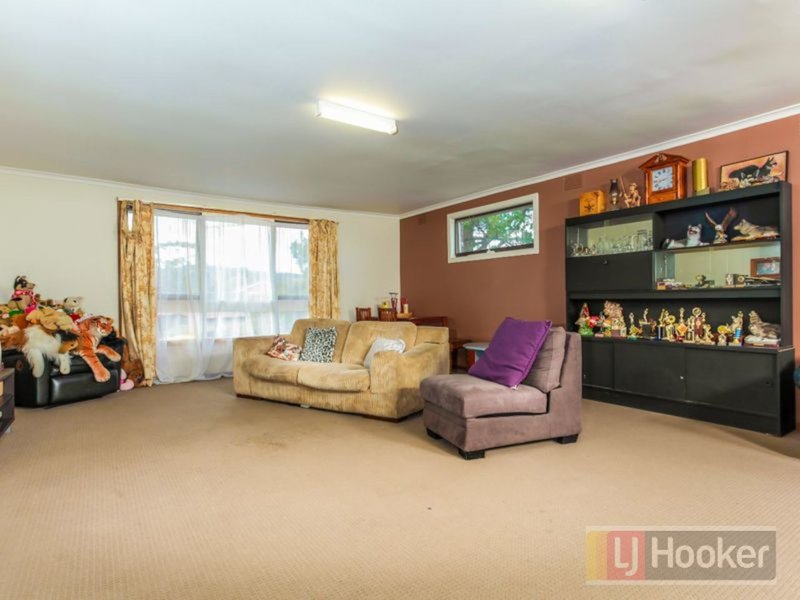 Photo - 13 Edinburgh Road, Bayswater VIC 3153 - Image 12