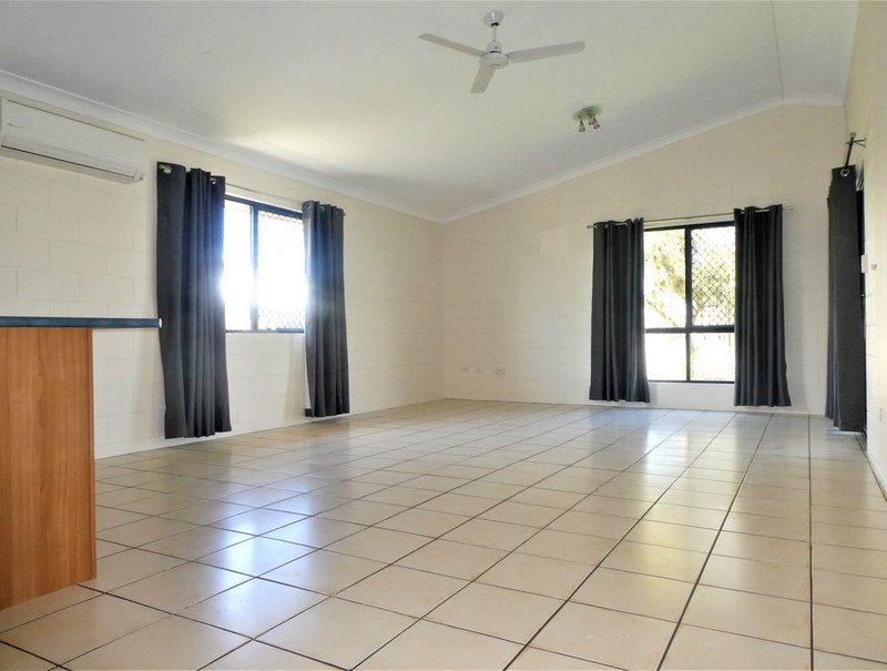 Photo - 13 Eider Court, Condon QLD 4815 - Image 3