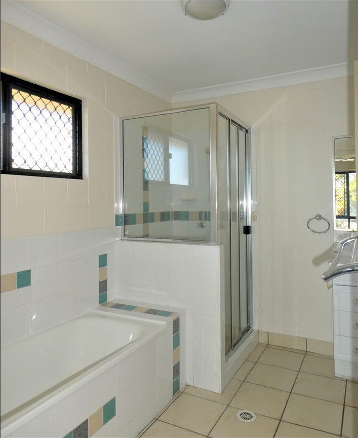 Photo - 13 Eider Court, Condon QLD 4815 - Image 4