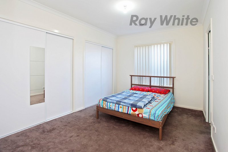 Photo - 13 Elegante Road, Point Cook VIC 3030 - Image 7