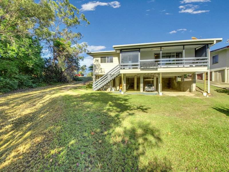 Photo - 13 Elizabeth Street, Tannum Sands QLD 4680 - Image 2