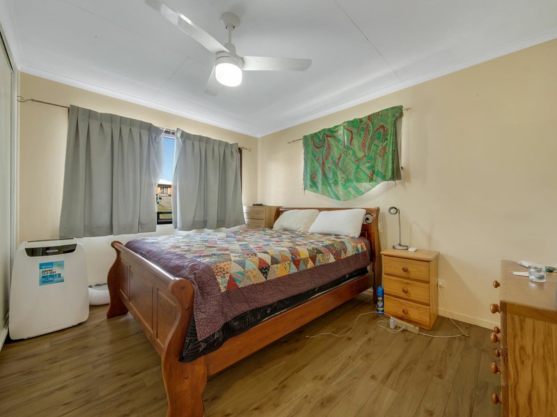 Photo - 13 Elizabeth Street, Tannum Sands QLD 4680 - Image 7