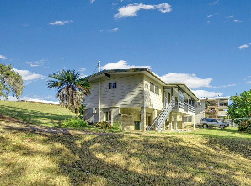 Photo - 13 Elizabeth Street, Tannum Sands QLD 4680 - Image 13