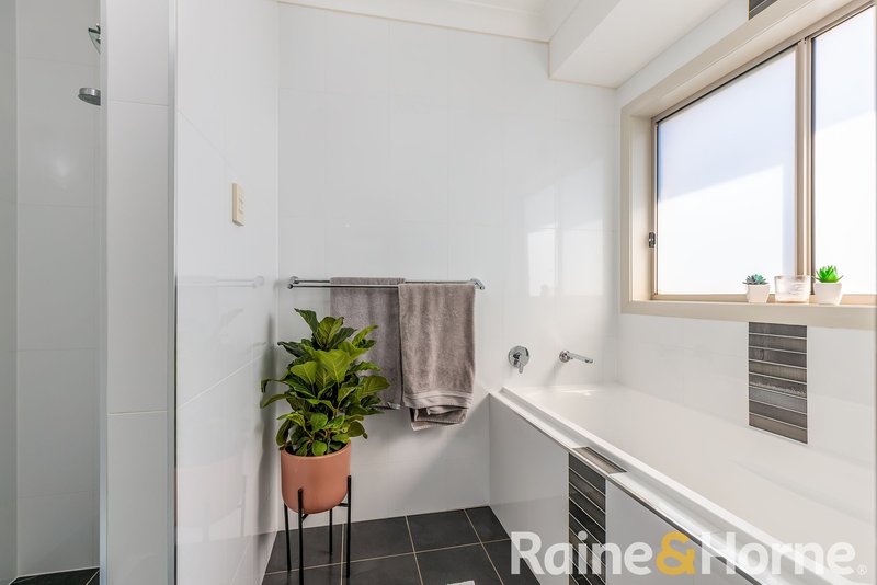 Photo - 13 Ellenborough Avenue, Dubbo NSW 2830 - Image 13