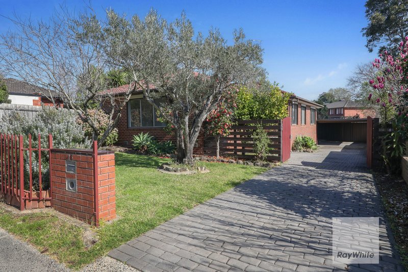 Photo - 13 Ellesmere Crescent, Gladstone Park VIC 3043 - Image 1