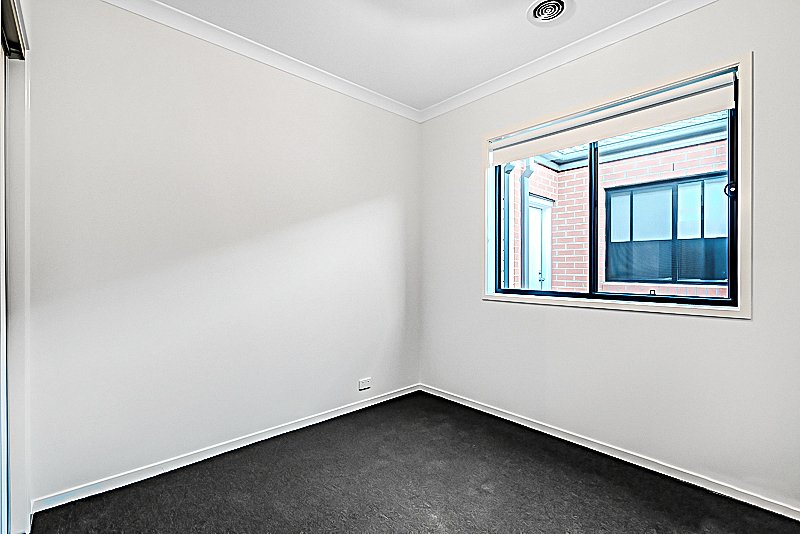 Photo - 13 Elsternwick Street, Truganina VIC 3029 - Image 7