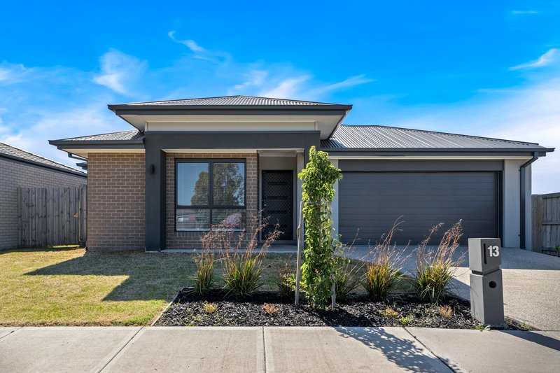 13 Emu Drive, Beveridge VIC 3753