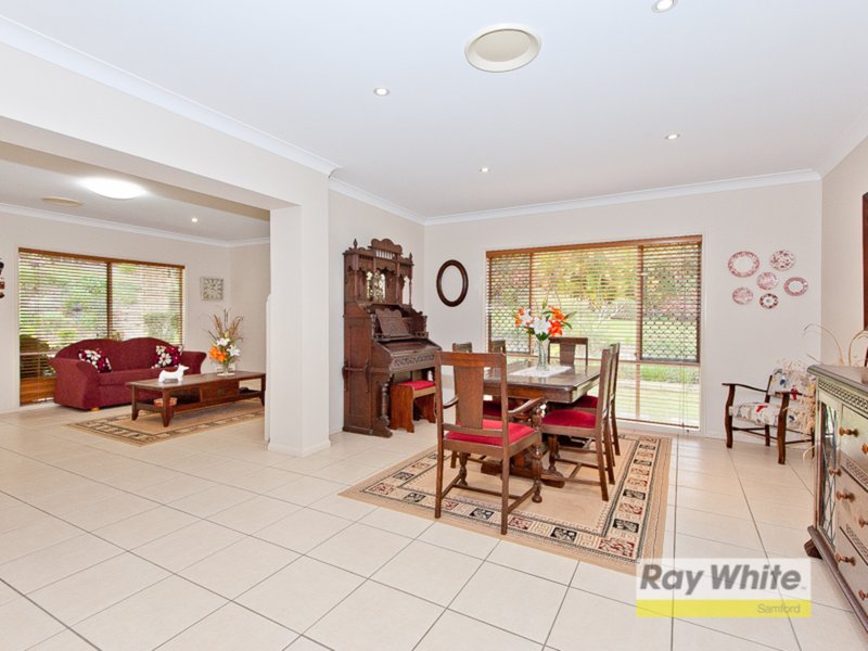 Photo - 13 Endwood Court, Highvale QLD 4520 - Image 4