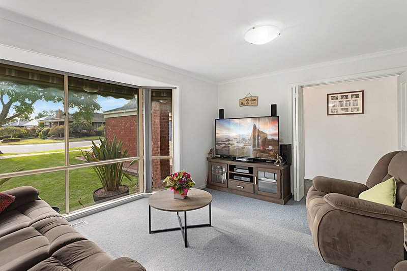 Photo - 13 Eucalypt Drive, Lilydale VIC 3140 - Image 7