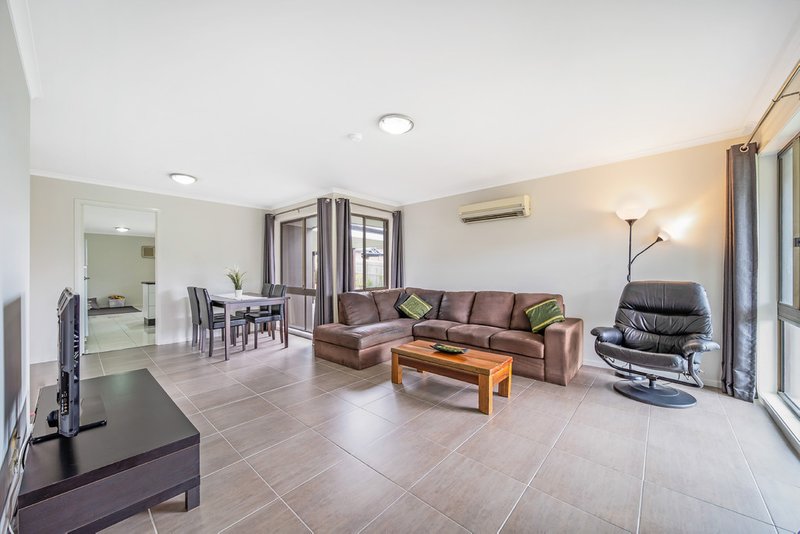 Photo - 13 Everest Street, Daisy Hill QLD 4127 - Image 4