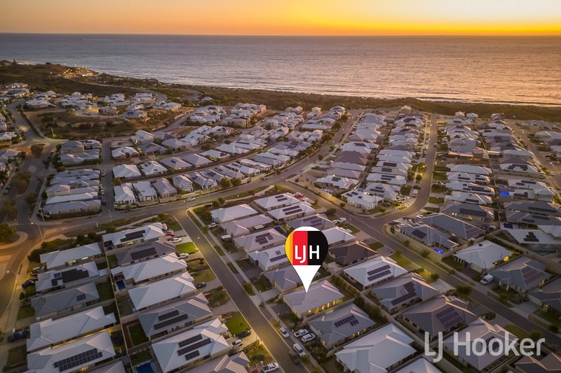 Photo - 13 Explorer Street, Yanchep WA 6035 - Image 2