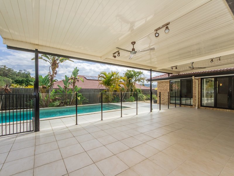 13 Fainter Court, Pacific Pines QLD 4211