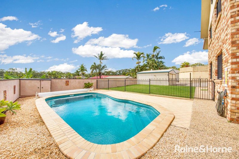 Photo - 13 Fairbairn Place, Clinton QLD 4680 - Image 2