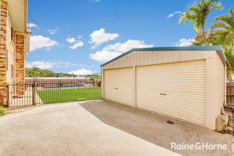 Photo - 13 Fairbairn Place, Clinton QLD 4680 - Image 6