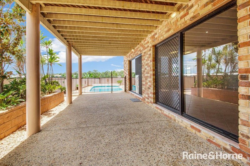 Photo - 13 Fairbairn Place, Clinton QLD 4680 - Image 19