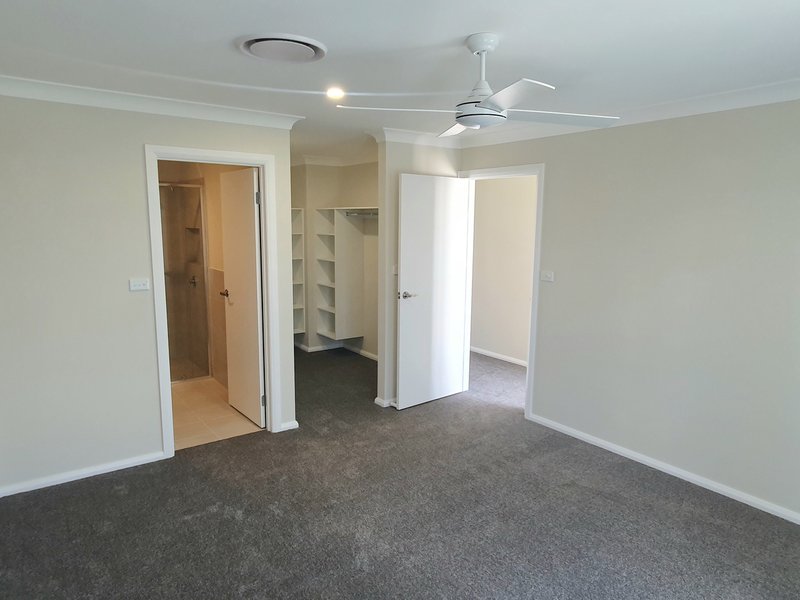 Photo - 13 Fairy Martin Lane, Tamworth NSW 2340 - Image 4