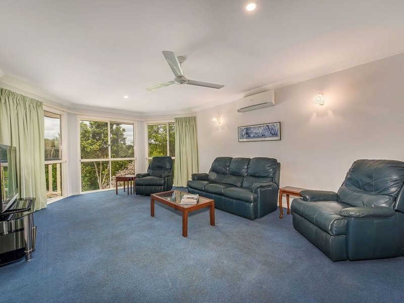 Photo - 13 Fantail Crescent, Cooroy QLD 4563 - Image 11