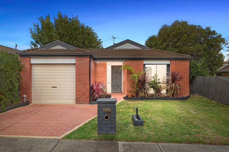 Photo - 13 Farnborough Way, Berwick VIC 3806 - Image 1