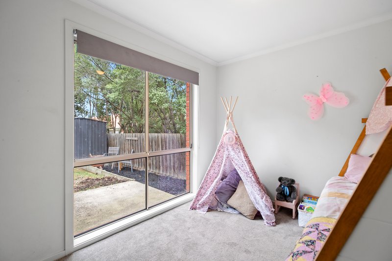 Photo - 13 Farnborough Way, Berwick VIC 3806 - Image 10