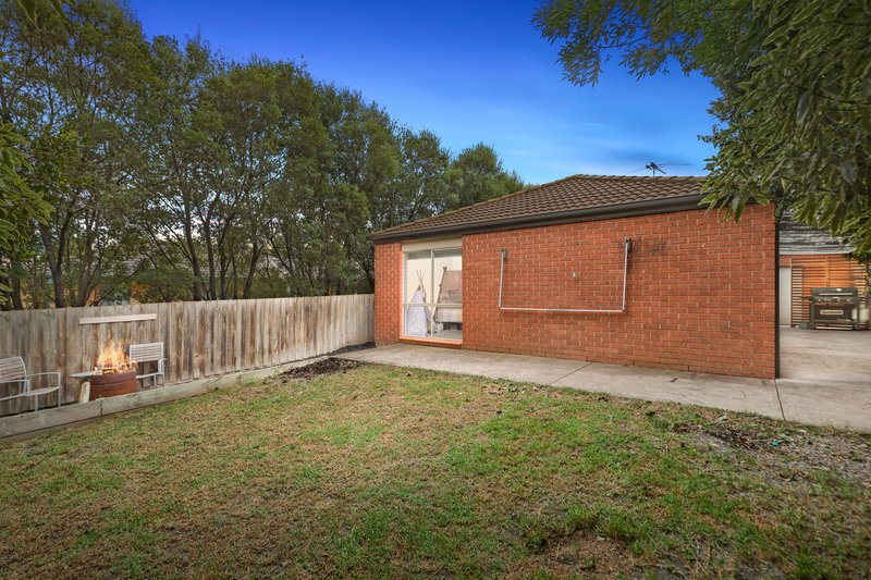 Photo - 13 Farnborough Way, Berwick VIC 3806 - Image 13