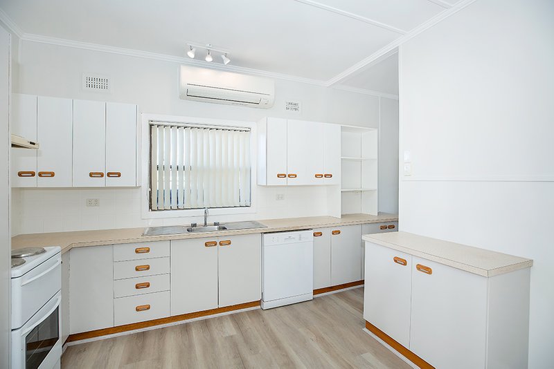 Photo - 13 Fennell Crescent, Blackalls Park NSW 2283 - Image 3